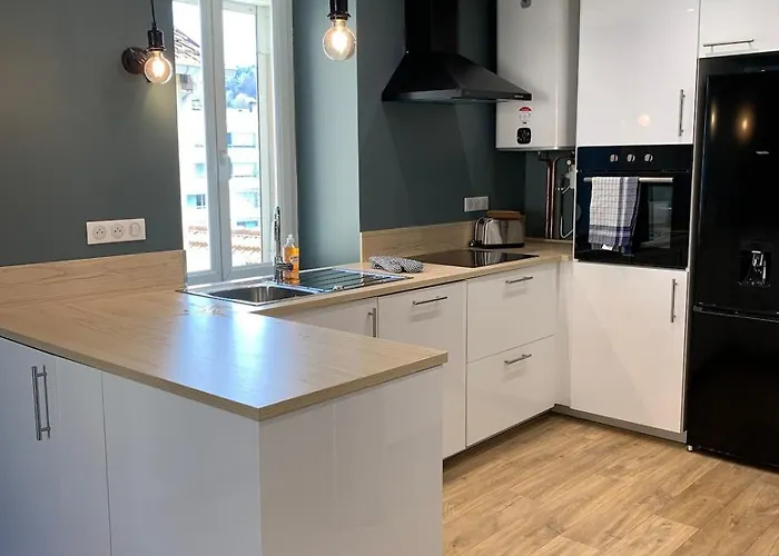 Deux 61 M2 - Ideal Sejour Longue Duree - Lumineux Et Entierement Equipe Epinal