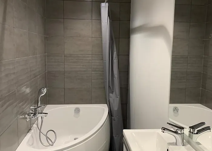 Deux 61 M2 - Ideal Sejour Longue Duree - Lumineux Et Entierement Equipe Apartment Epinal